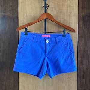 Lilly Pulitzer- size 2 - 5inxh inseam. Great color.